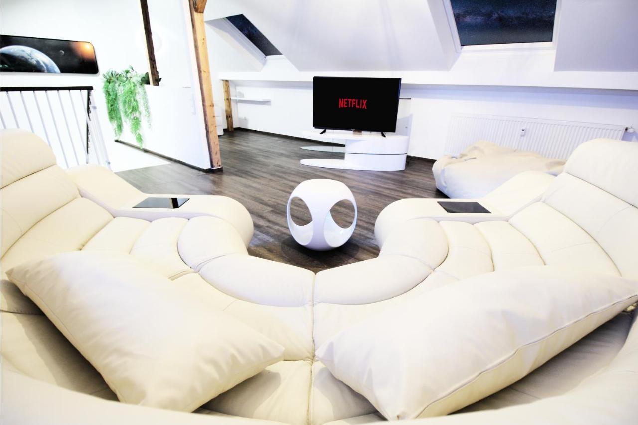 Secret Hideaways Space Loft Wohndesign Auf 2 Etagen L 450M Bis Uni ดุยส์บูร์ก ภายนอก รูปภาพ