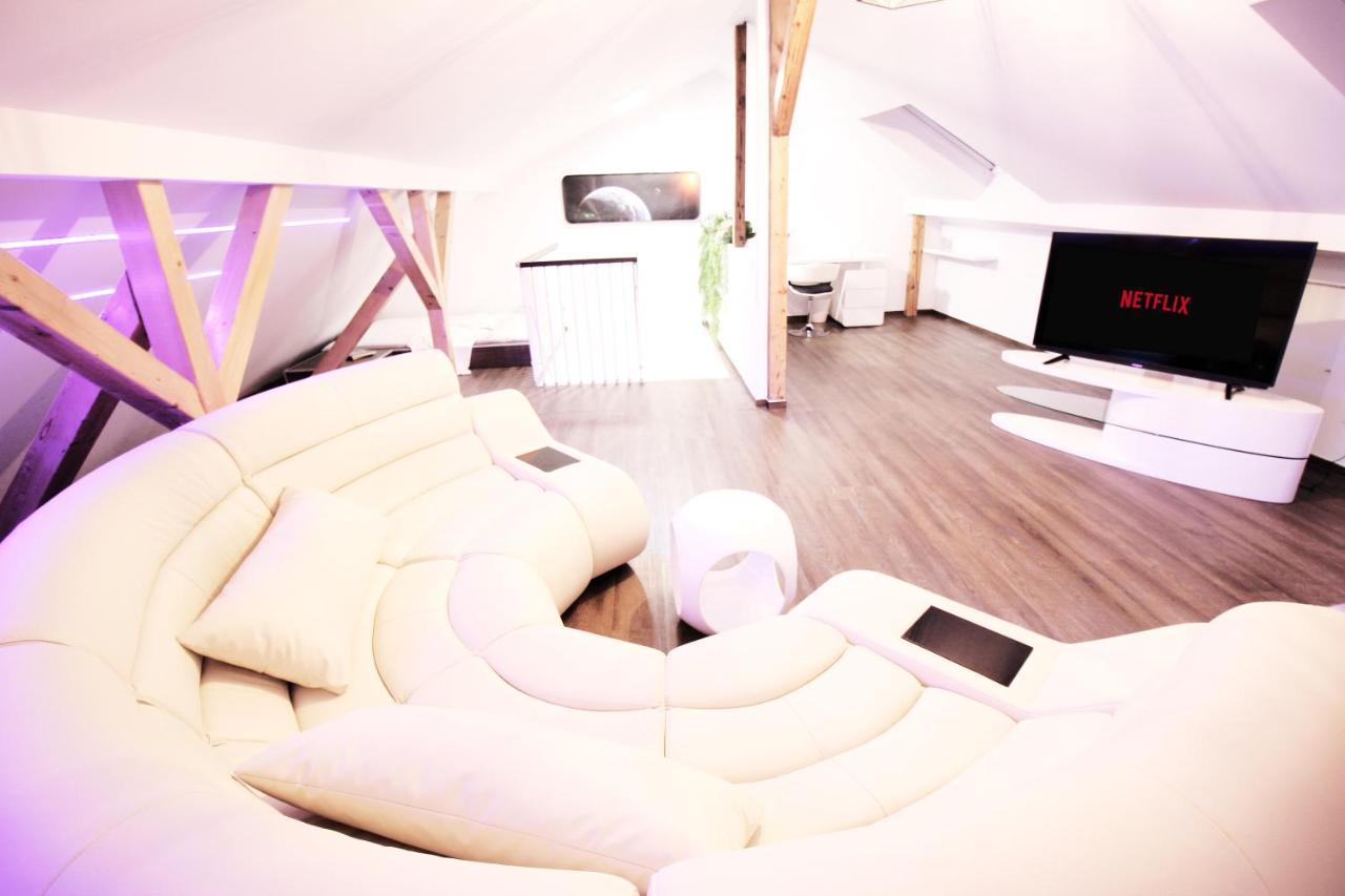 Secret Hideaways Space Loft Wohndesign Auf 2 Etagen L 450M Bis Uni ดุยส์บูร์ก ภายนอก รูปภาพ